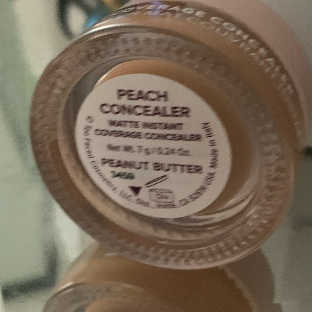 Instant coverage concealer - Picture 3 of 4